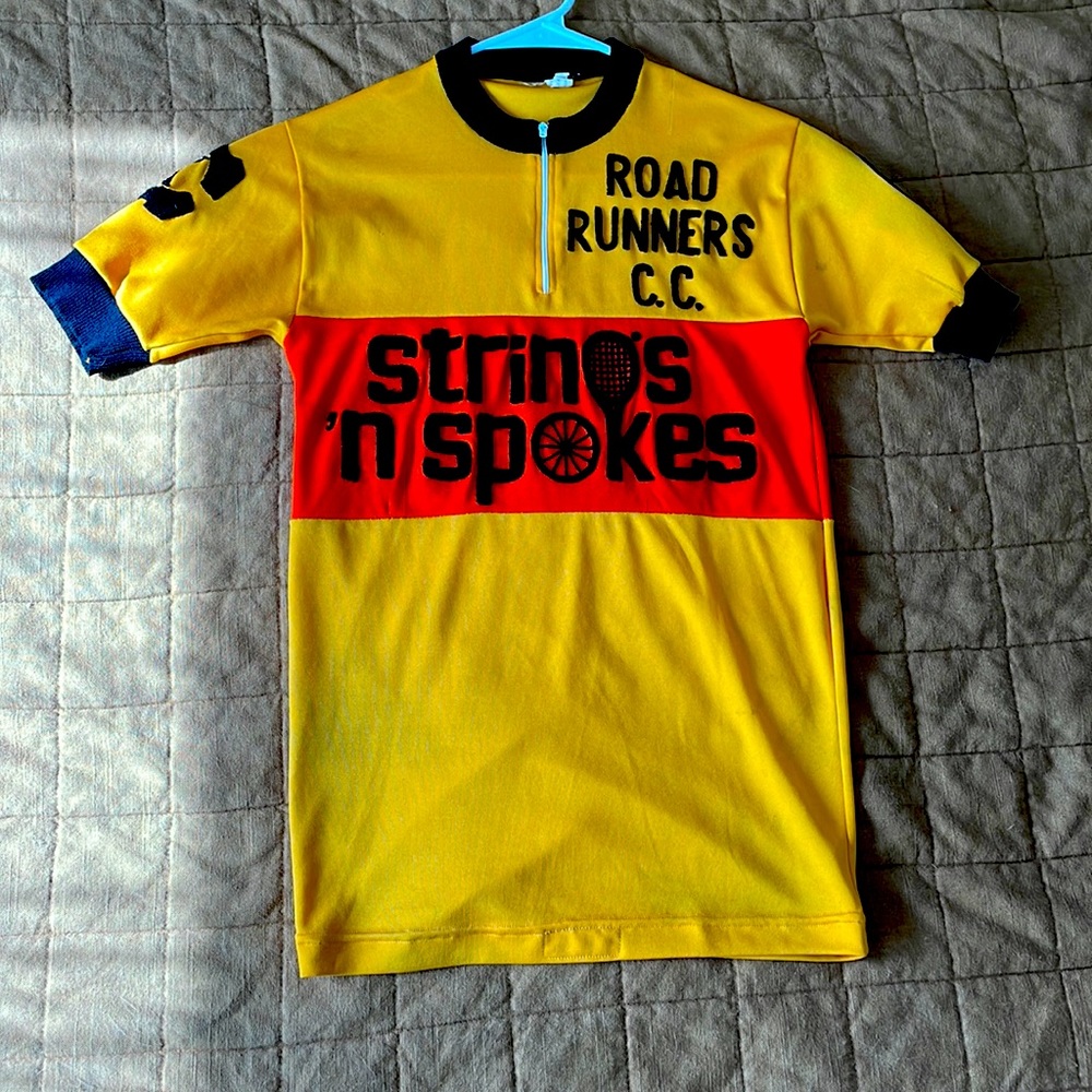 Men’s Size S Bicycle Jersey Strings ‘n Spokes